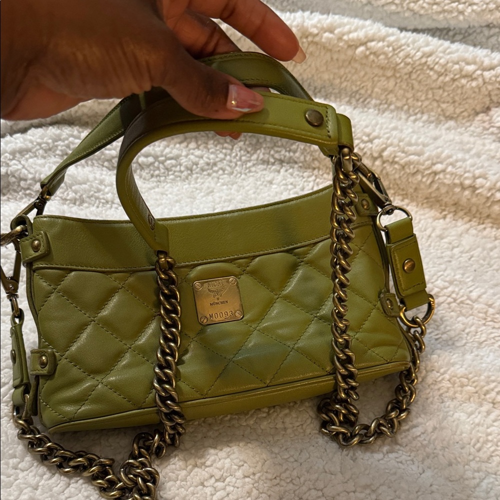 Green Quilted Chain Shoulder Bag